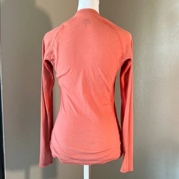 Patagonia Women's Orange Long Sleeve Top - Picture 4 of 8